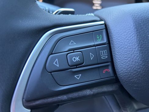 New 2025 Jeep Grand Cherokee Limited w/ Black Appearance Package image 19