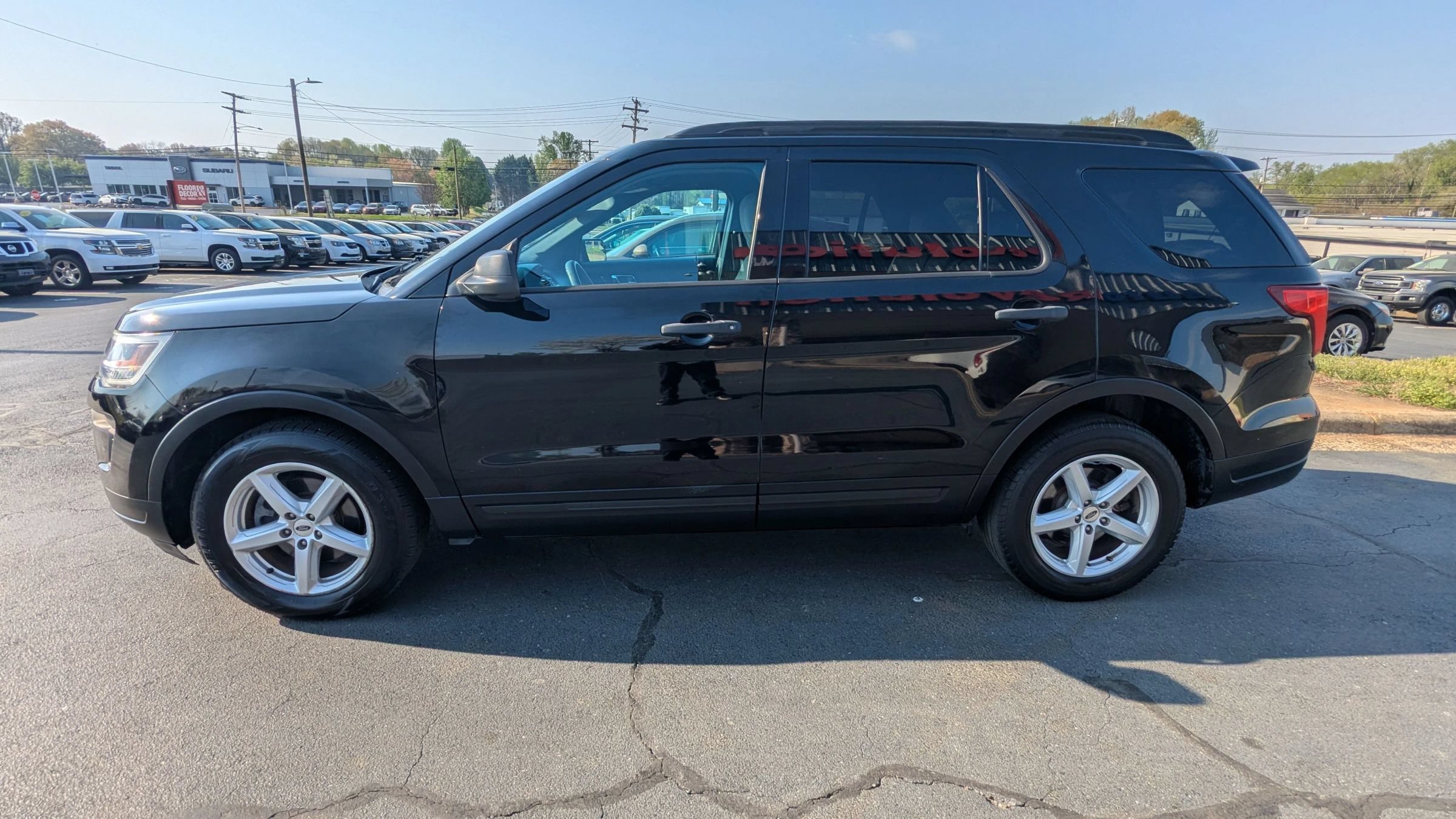 Used 2018 Ford Explorer FWD image 4