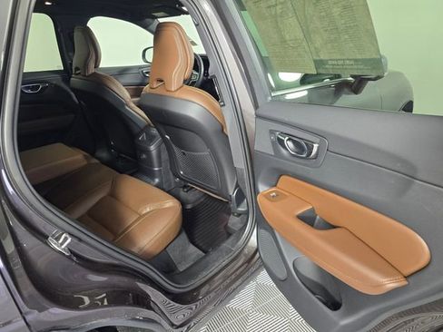 Used 2023 Volvo XC60 T8 Ultimate w/ Climate Package image 14