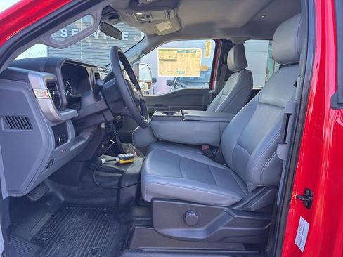 New 2026 Ford F350 XL w/ XL Chrome Package image 10