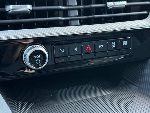 New 2026 Ford Explorer Active w/ Active Comfort Package RWD image 21