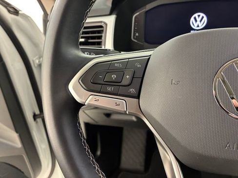 Used 2022 Volkswagen Atlas SEL AWD/4WD image 23