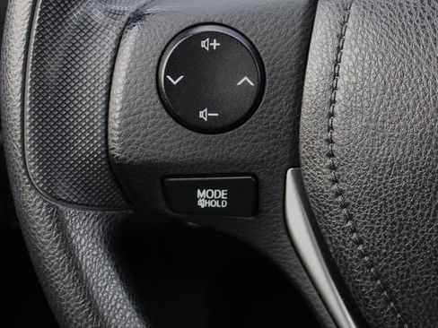 Used 2014 Toyota Corolla L image 30