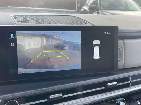 Used 2025 Hyundai Santa Fe SE image 28