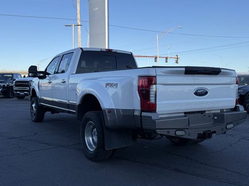 Used 2018 Ford F350 Lariat w/ Lariat Ultimate Package image 5