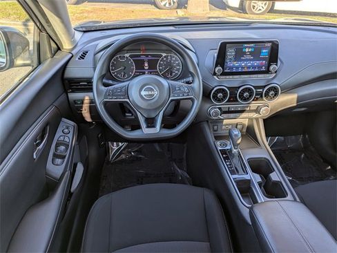 Used 2024 Nissan Sentra SV w/ Lighting Package image 14