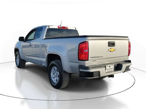 Used 2017 Chevrolet Colorado W/T w/ WT Convenience Package image 3