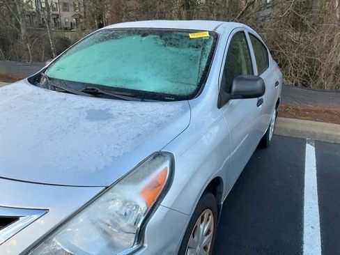 Used 2015 Nissan Versa S image 10