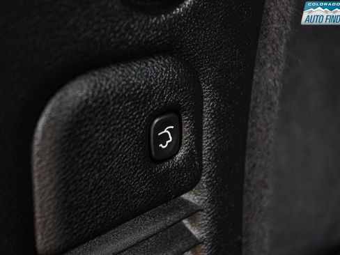 Used 2019 Dodge Durango R/T image 32