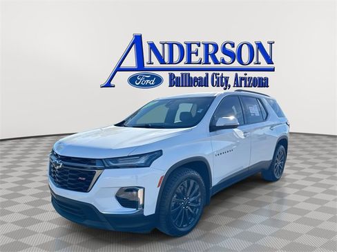 Used 2023 Chevrolet Traverse RS image 1