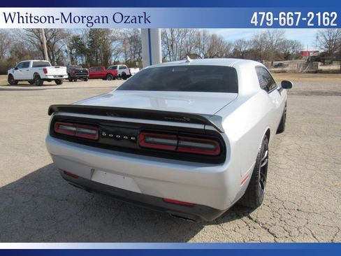 Used 2019 Dodge Challenger R/T Scat Pack w/ Shaker Package image 11