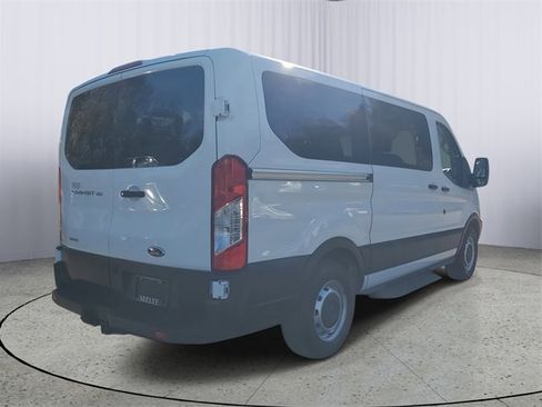 Used 2019 Ford Transit 150 XL image 2