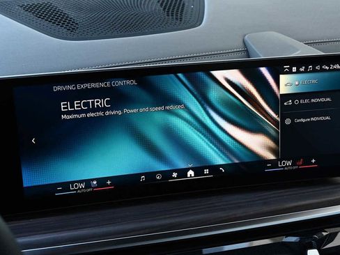 New 2026 BMW X5 xDrive50e w/ Executive Package image 27