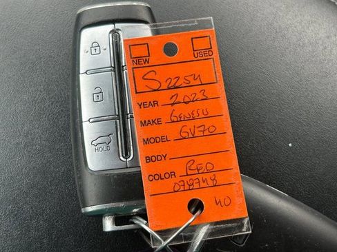 Used 2023 Genesis GV70 2.5T w/ Select Package image 40