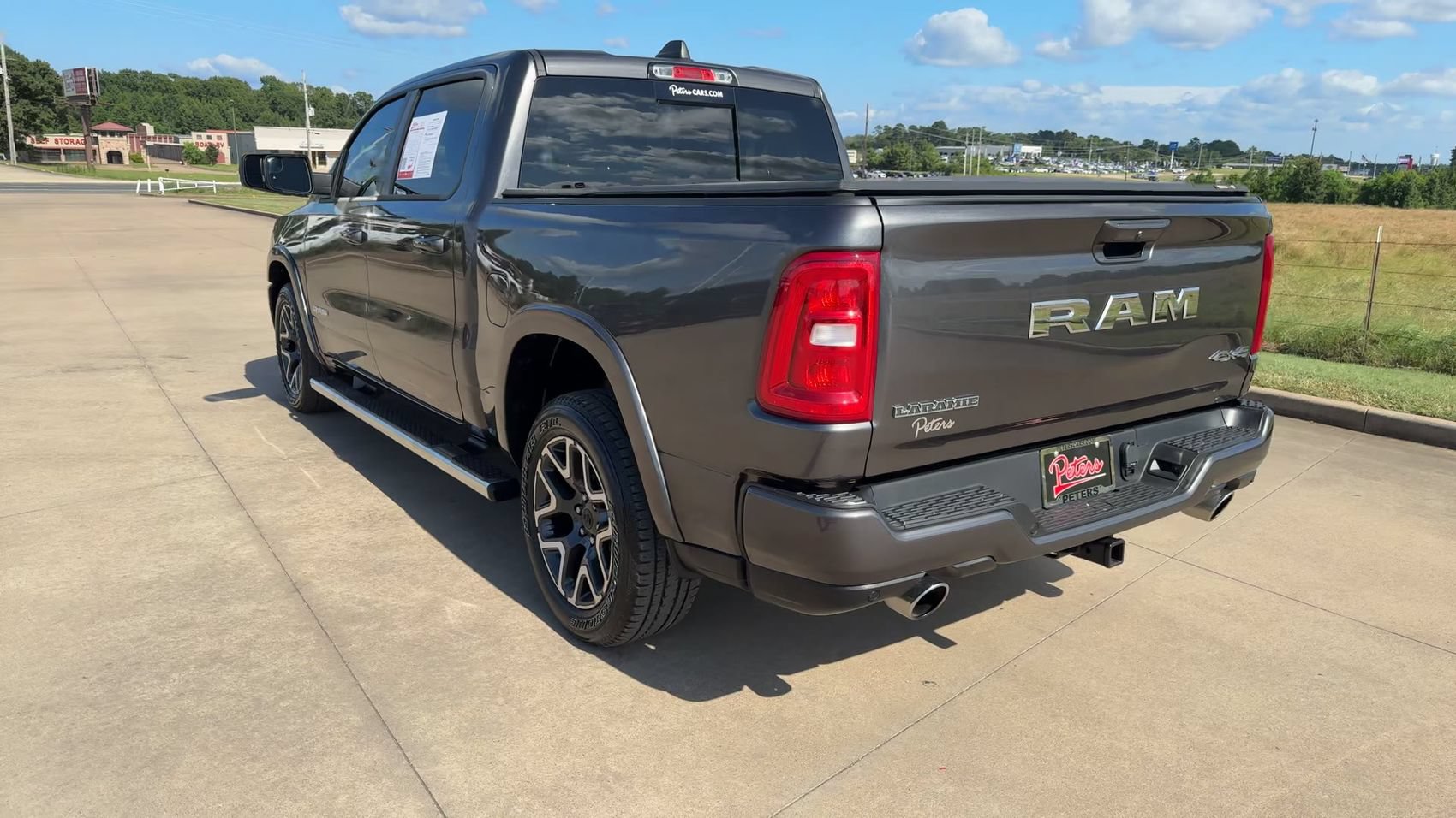 Used 2025 RAM 1500 Laramie AWD/4WD image 7