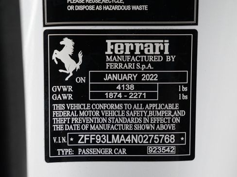 Used 2022 Ferrari F8 Tributo image 32