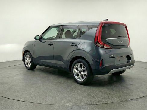 Used 2025 Kia Soul LX w/ LX Technology Package image 6