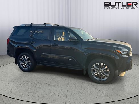 New 2026 Toyota 4Runner Limited RWD image 7