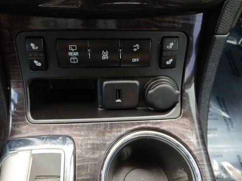 Used 2016 Buick Enclave Leather image 6