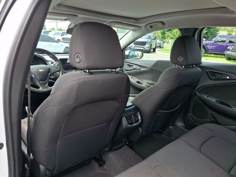 Used 2023 Chevrolet Malibu LT FWD image 21