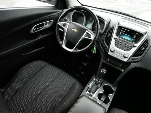 Used 2016 Chevrolet Equinox LT w/ Convenience Package image 9