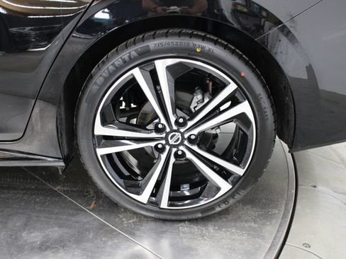 Used 2023 Nissan Sentra SR FWD image 34