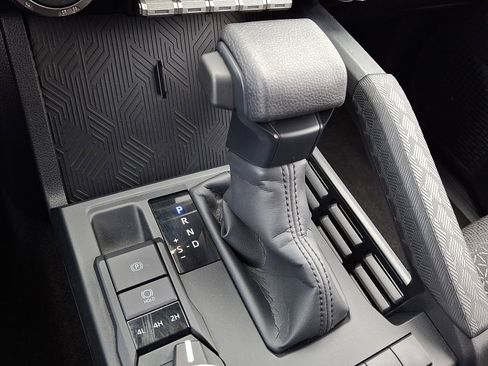 Used 2025 Toyota 4Runner SR5 image 14