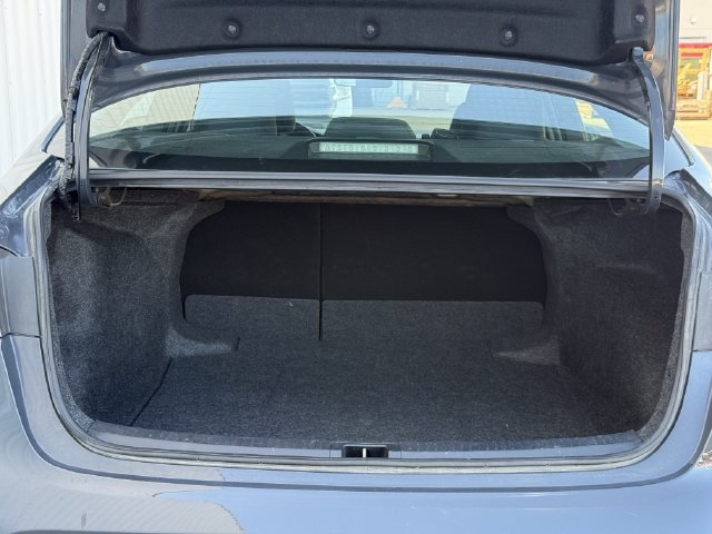 Used 2025 Toyota Corolla LE FWD image 31