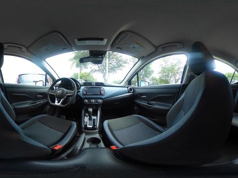 Used 2025 Nissan Versa SV FWD image 37
