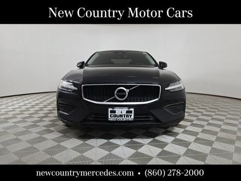 Used 2019 Volvo S60 T6 Momentum w/ Premium Package AWD/4WD image 3