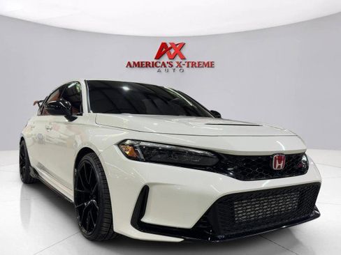 Used 2025 Honda Civic Type R image 8
