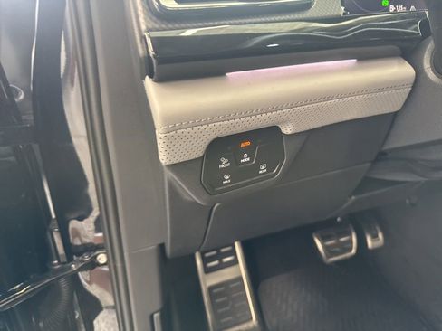 New 2026 Volkswagen Atlas Peak Edition AWD/4WD image 14