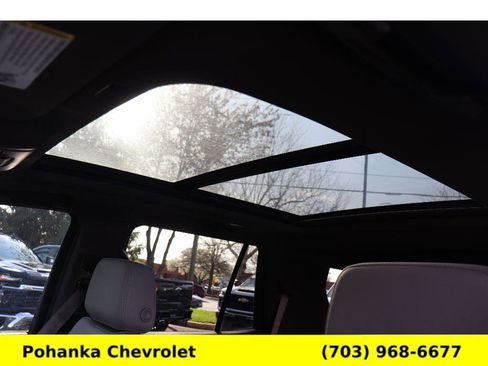 Used 2023 Chevrolet Tahoe Z71 w/ Z71 Off-Road Package AWD/4WD image 22