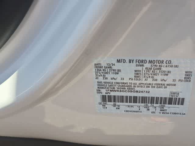 Used 2025 Ford Explorer ST w/ Sun And Sound Package AWD/4WD image 39