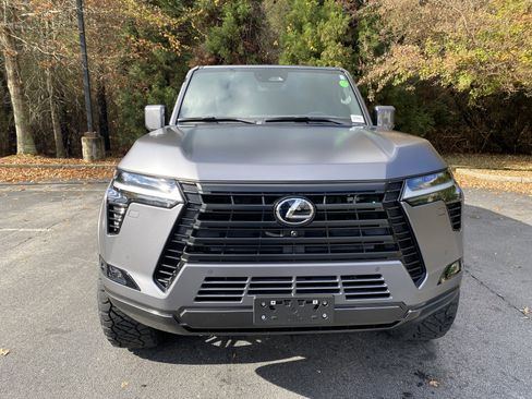 Used 2025 Lexus GX 550 w/ Cold Area Package image 3