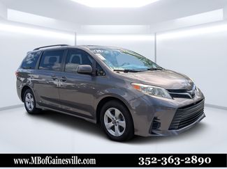 Used 2020 Toyota Sienna LE FWD video 1