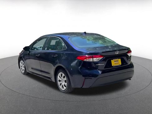 Used 2025 Toyota Corolla LE FWD image 11