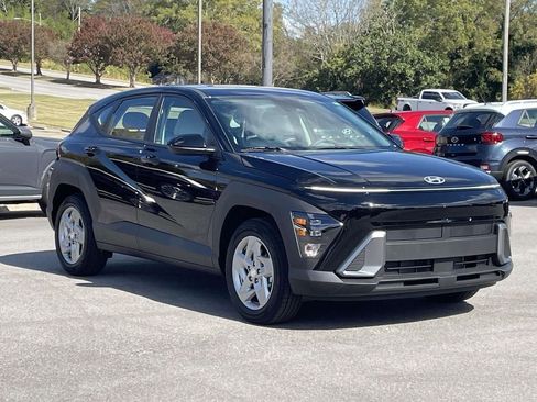 New 2026 Hyundai Kona SE image 8