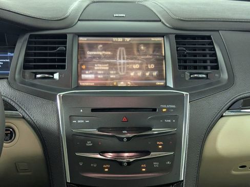 Used 2014 Lincoln MKS w/ Equipment Group 101A FWD image 18