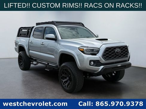 Used 2022 Toyota Tacoma TRD Sport w/ TRD Premium Sport Package AWD/4WD image 1
