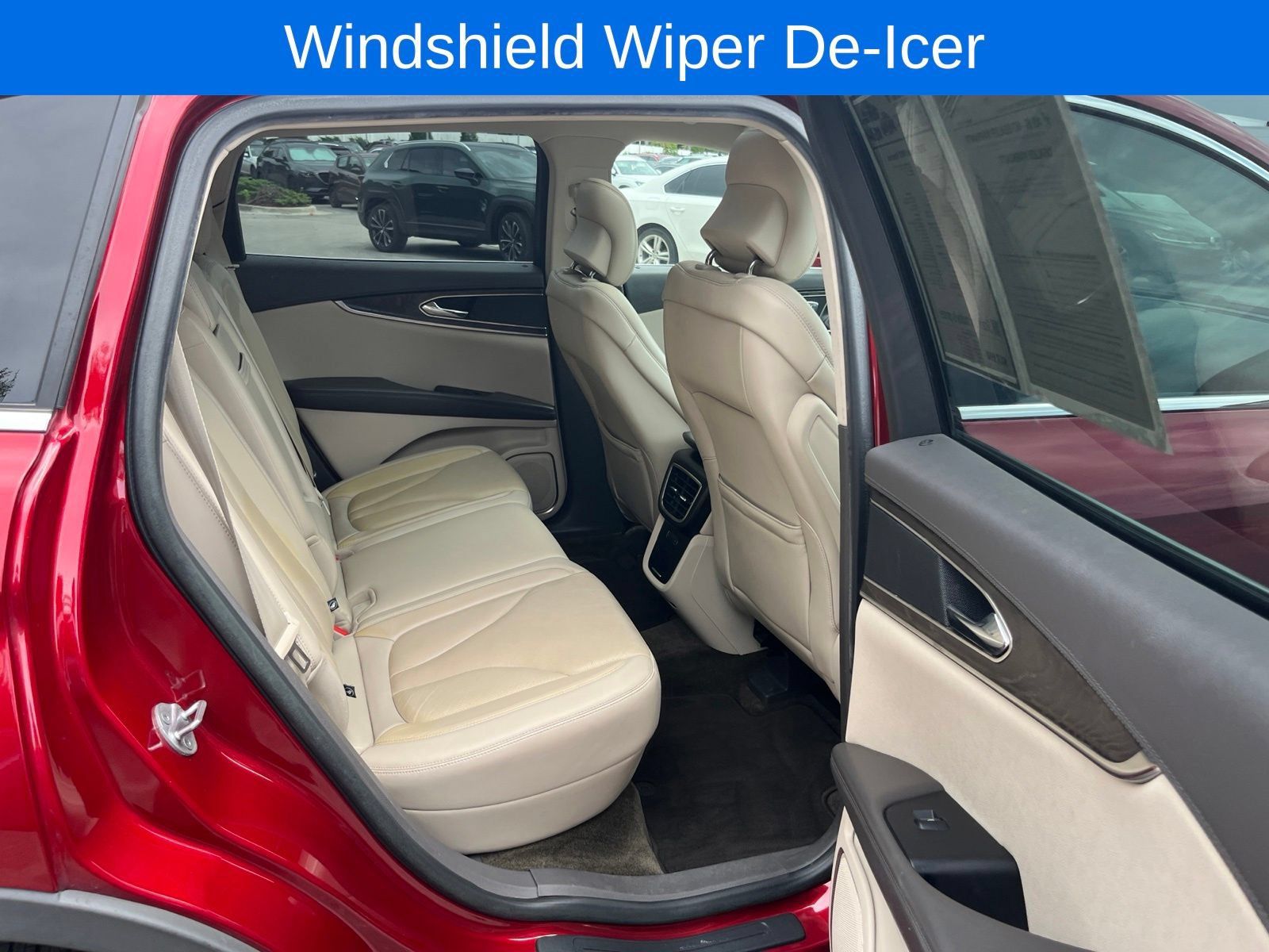Used 2018 Lincoln MKX Reserve w/ Driver Assistance Package FWD image 32