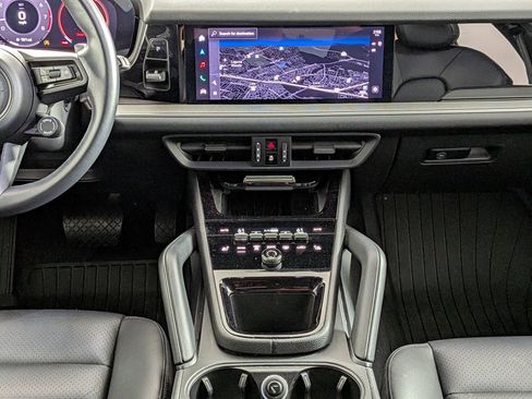 Certified 2024 Porsche Cayenne AWD/4WD image 20