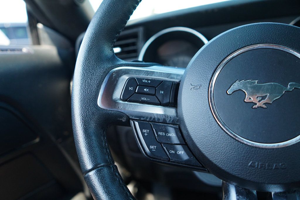 Used 2020 Ford Mustang Coupe RWD image 32