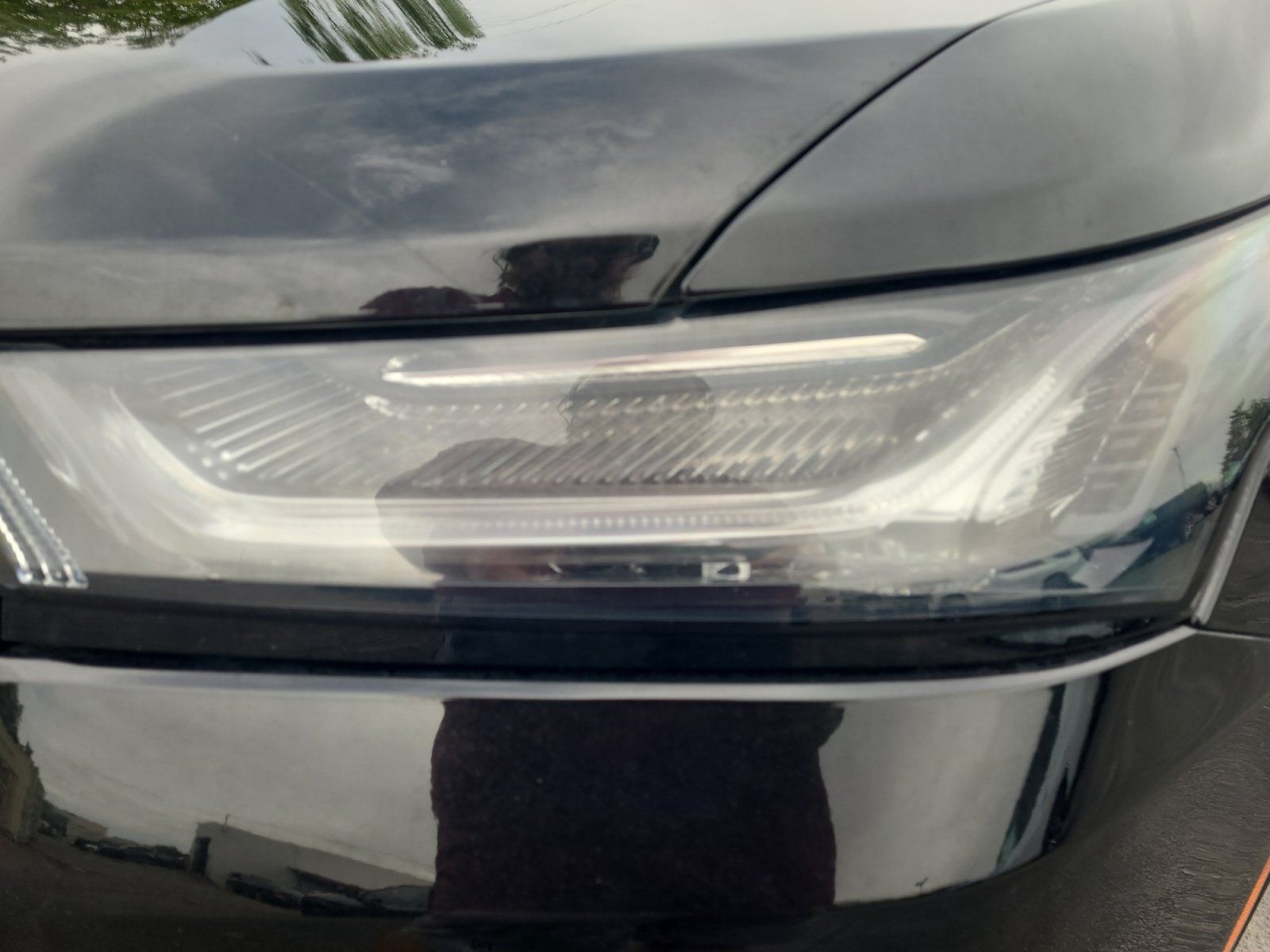 Used 2023 Chevrolet Traverse Premier w/ Redline Edition AWD/4WD image 9