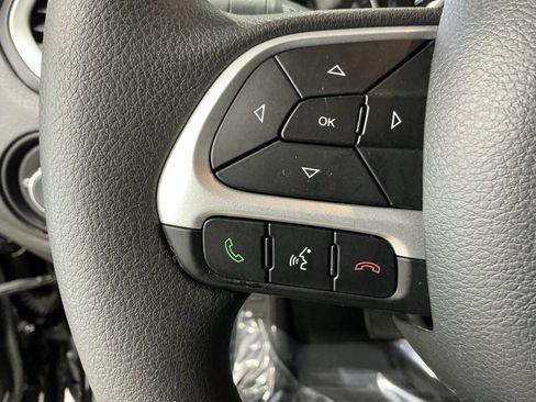 Used 2021 Jeep Renegade Sport image 14