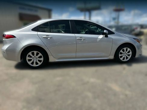 Used 2024 Toyota Corolla LE FWD image 14