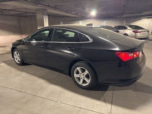 Used 2020 Chevrolet Malibu LS image 3