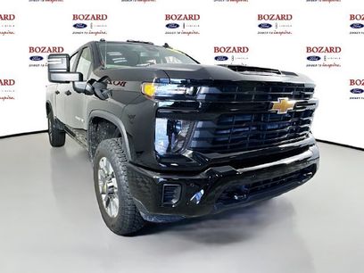 Used 2025 Chevrolet Silverado 2500 Custom w/ Custom Value Package