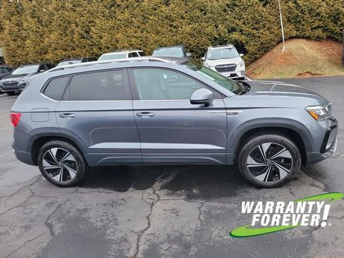 Used 2024 Volkswagen Taos SE image 8