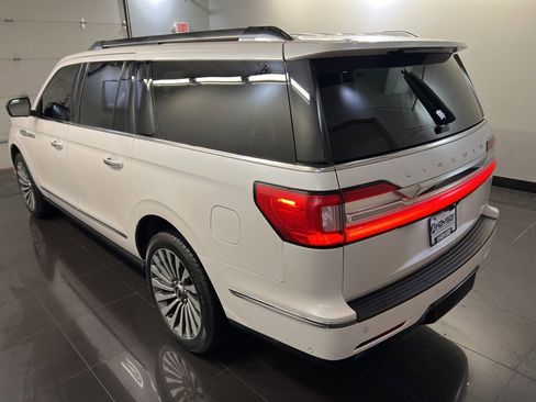 Used 2018 Lincoln Navigator L Reserve w/ Technology Package image 4